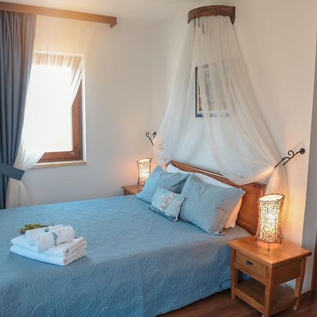 Alesta Hotel Bozcaada Bagian luar foto