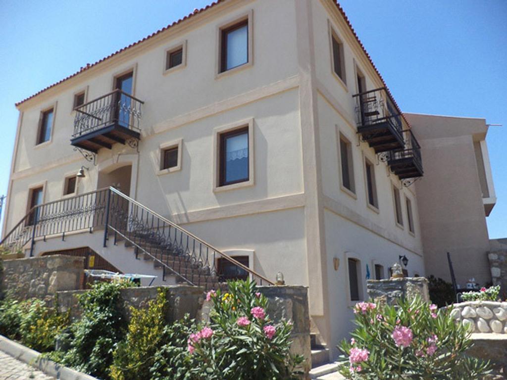 Alesta Hotel Bozcaada Bagian luar foto