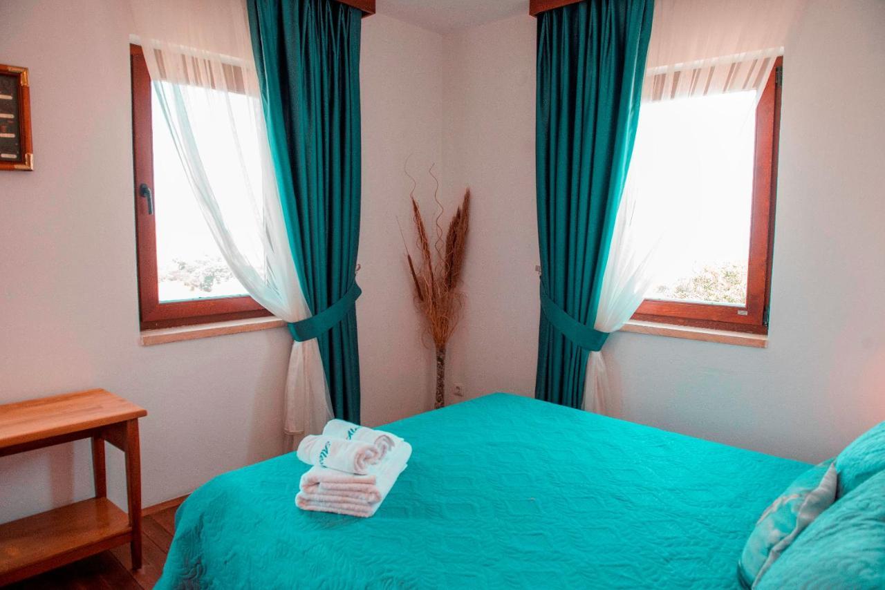 Alesta Hotel Bozcaada Bagian luar foto