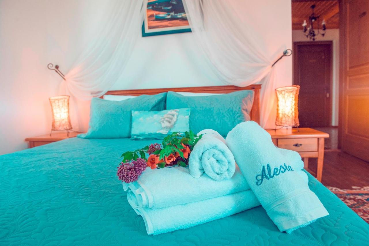 Alesta Hotel Bozcaada Bagian luar foto