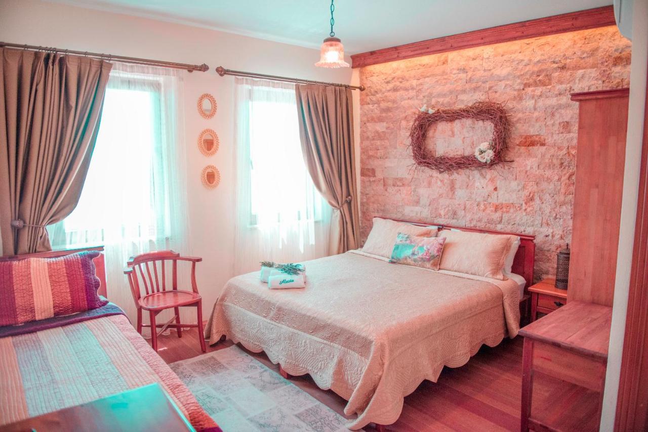 Alesta Hotel Bozcaada Bagian luar foto